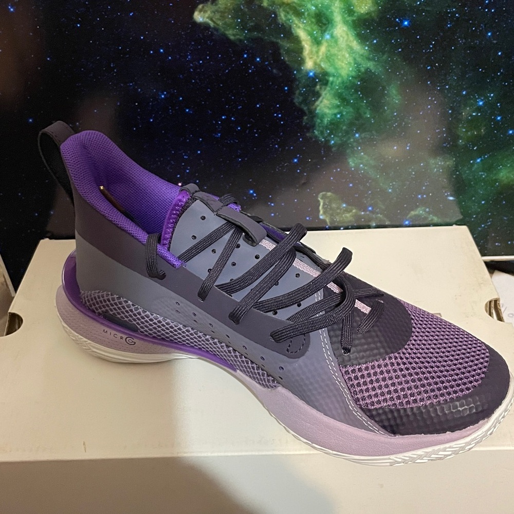 Under armor, curry 7 women’s shoes
Under armor curry seven